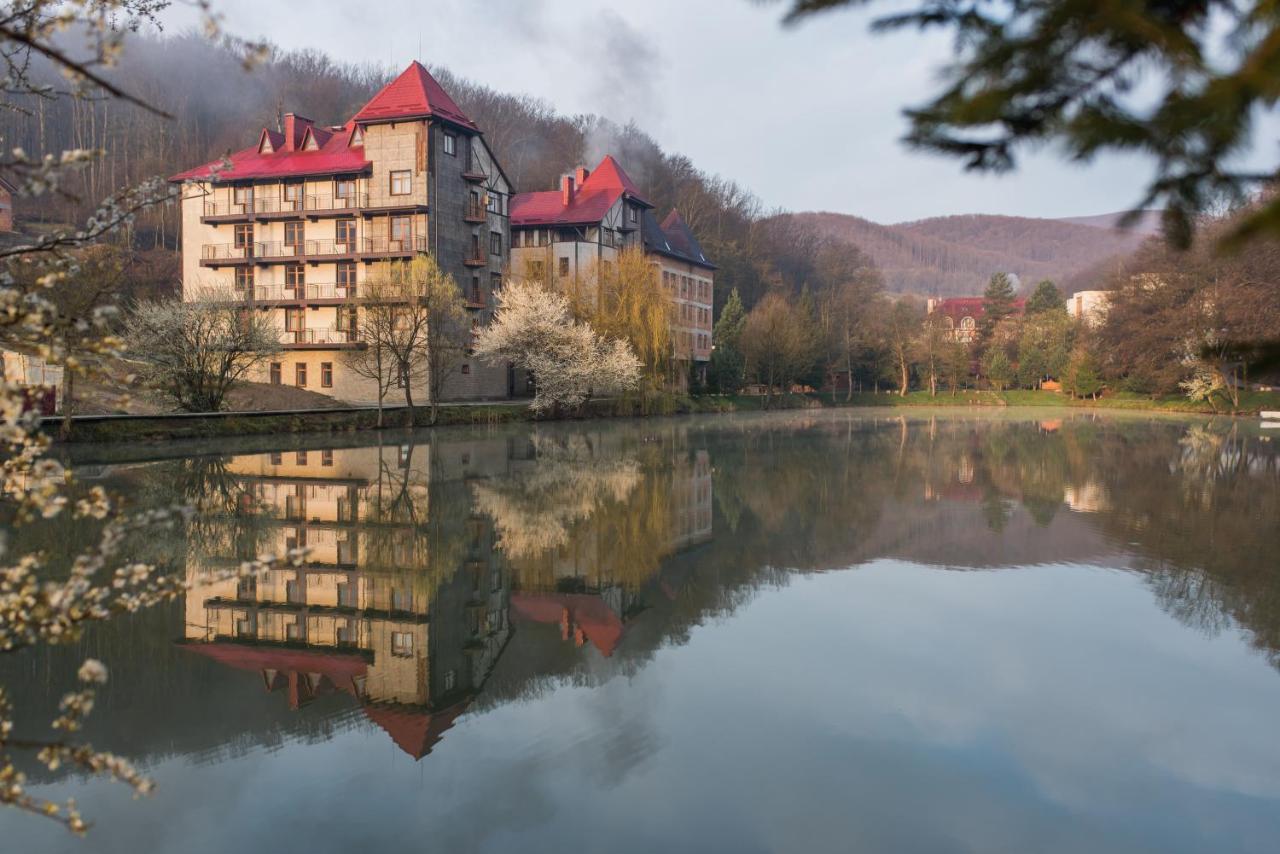 Ruta Resort Polyana Buitenkant foto